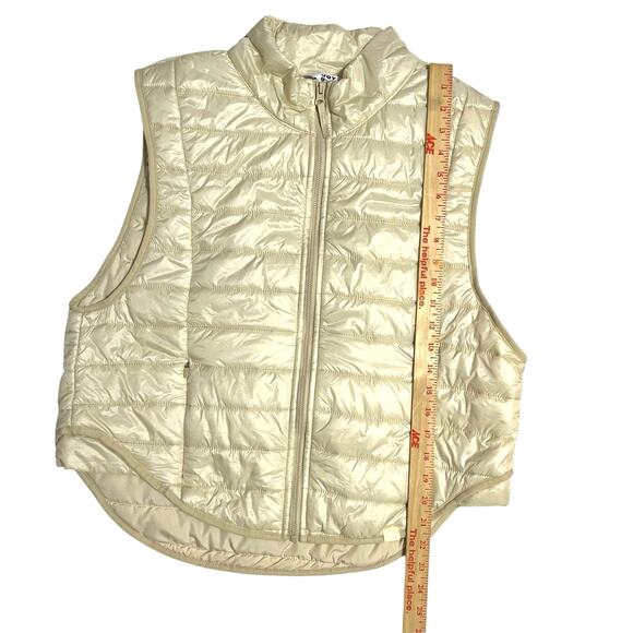 Joy Lab Shimmer Ivory Cream Off White Sleeveless Puff Zipper Vest Size Large - Picture 12 of 16